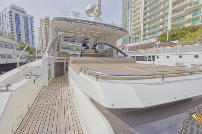 19_2018 53ft Fairline Targa 53 Open KARISA