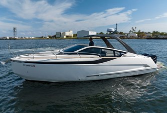 2022 Fairline F-Line 33 2 