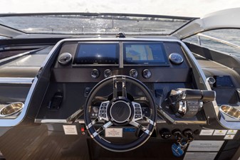 2022 Fairline F-Line 33 33 