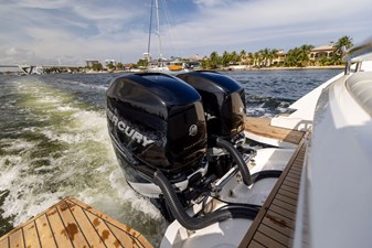 2022 Fairline F-Line 33 42 