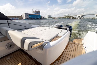2022 Fairline F-Line 33 45 