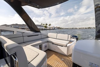 2022 Fairline F-Line 33 54 