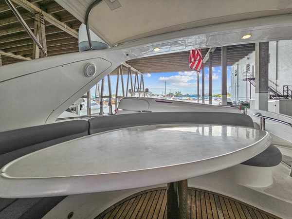 13-2005 55ft Azimut 55 Flybridge SUSI