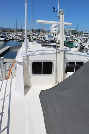 Aft pilot house windows