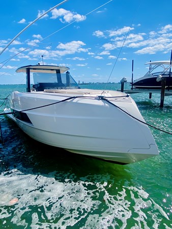 3_2020 37ft Astondoa 377 Coupe OB