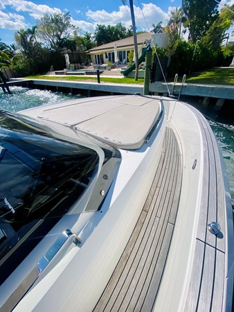 14_2020 37ft Astondoa 377 Coupe OB