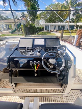 16_2020 37ft Astondoa 377 Coupe OB