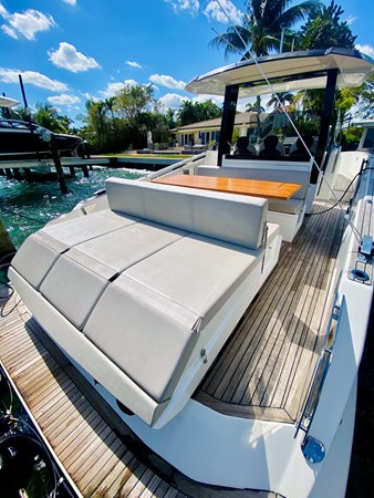 30_2020 37ft Astondoa 377 Coupe OB