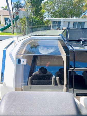 31_2020 37ft Astondoa 377 Coupe OB