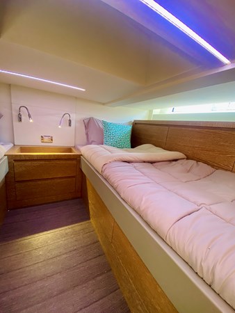 39_2020 37ft Astondoa 377 Coupe OB