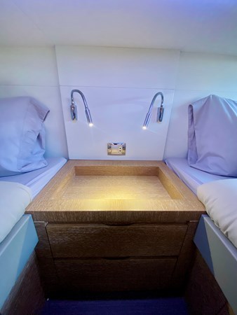 41_2020 37ft Astondoa 377 Coupe OB