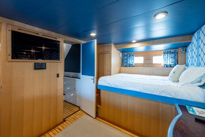 97_marlow_pivot_aft_guest_stateroom_6