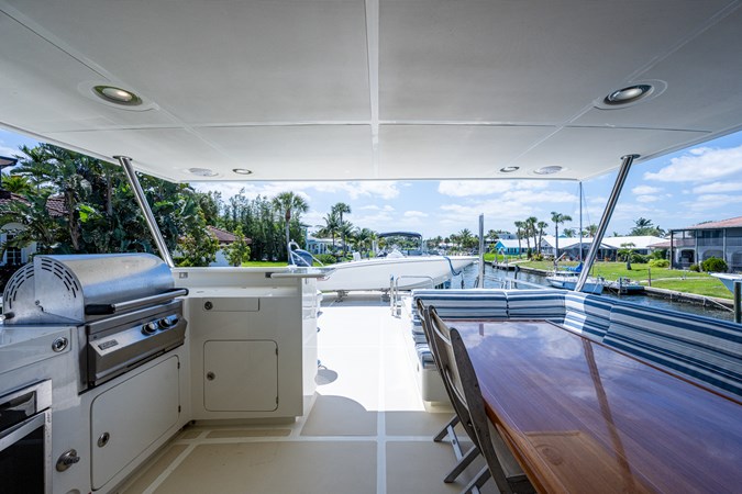 97_marlow_pivot_flybridge_aft_deck_1