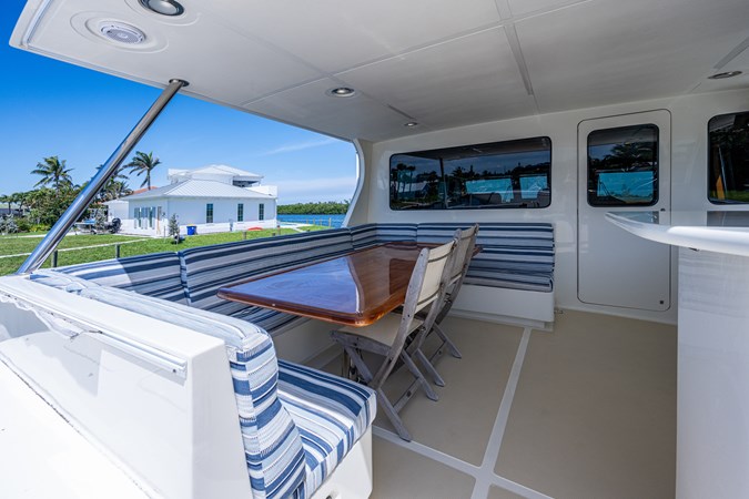 97_marlow_pivot_flybridge_aft_deck_7