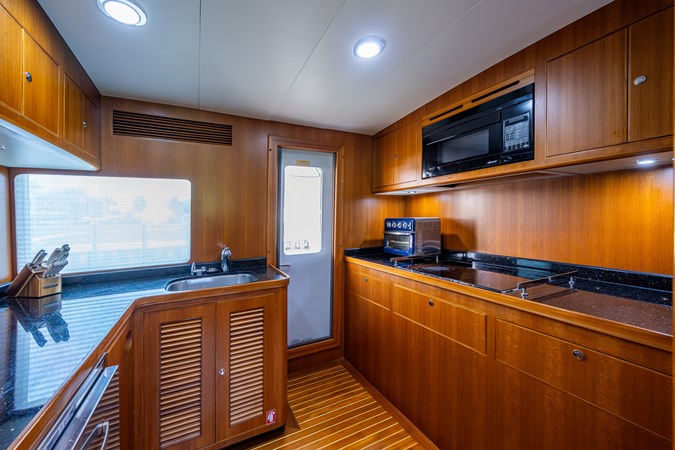 97_marlow_pivot_galley_1