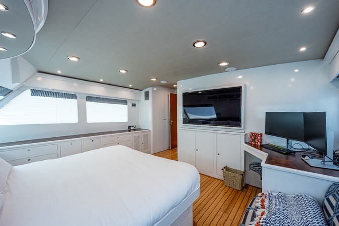 97_marlow_pivot_on_deck_master_stateroom_4