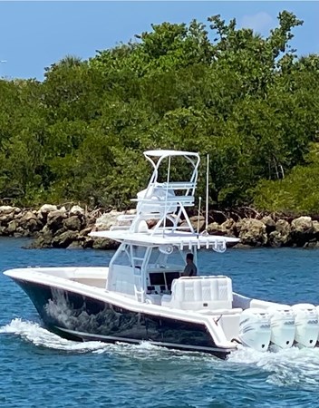 1.1_2016 42ft Invincible Open Fisherman GAME TIME