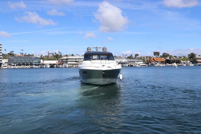 2_2020 60ft Riviera 6000 Sport Yacht