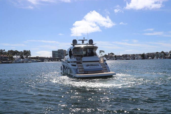 5_2020 60ft Riviera 6000 Sport Yacht