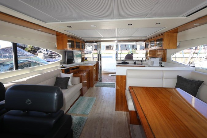 27_2020 60ft Riviera 6000 Sport Yacht