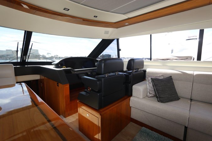 28_2020 60ft Riviera 6000 Sport Yacht