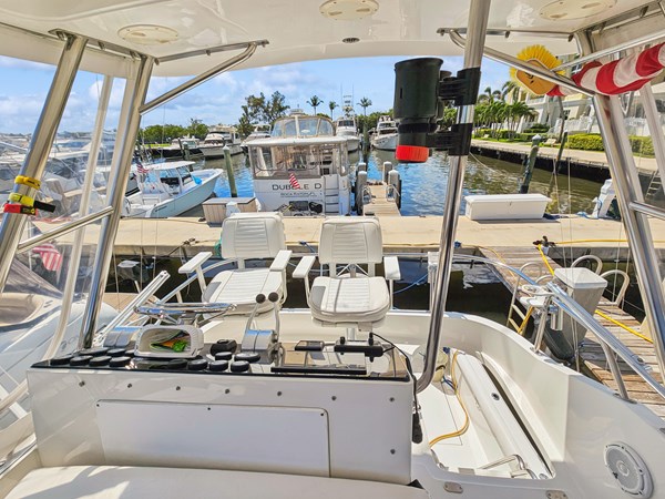 7_ 2001 38ft Mediterranean Convertible FRIDAYS 4 REEL 