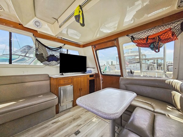 16_ 2001 38ft Mediterranean Convertible FRIDAYS 4 REEL 