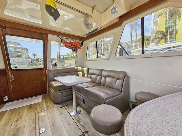 17_ 2001 38ft Mediterranean Convertible FRIDAYS 4 REEL 