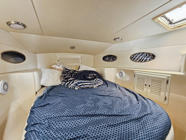 24_ 2001 38ft Mediterranean Convertible FRIDAYS 4 REEL 