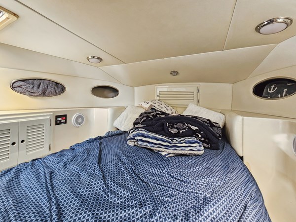 25_ 2001 38ft Mediterranean Convertible FRIDAYS 4 REEL 