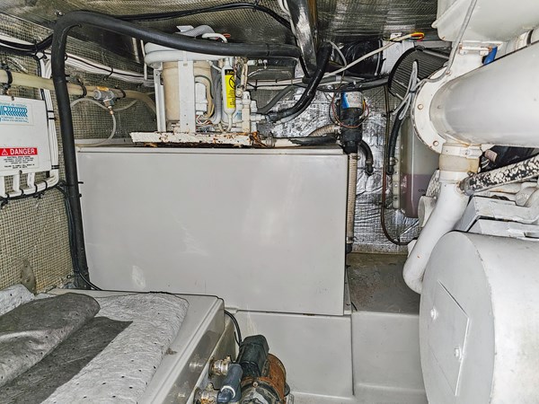 26_ 2001 38ft Mediterranean Convertible FRIDAYS 4 REEL 