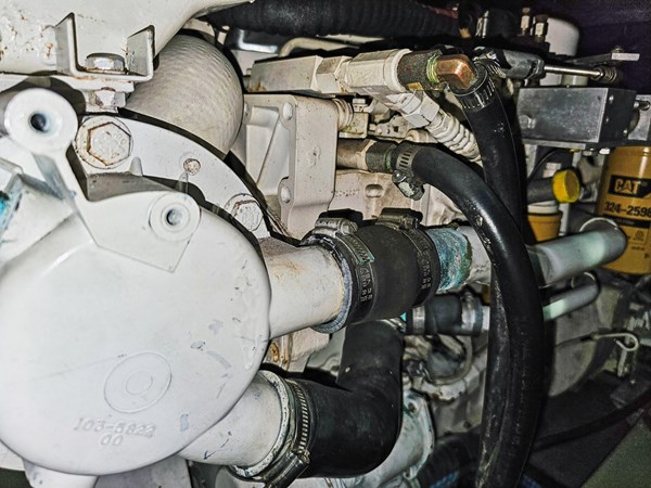 28_ 2001 38ft Mediterranean Convertible FRIDAYS 4 REEL 