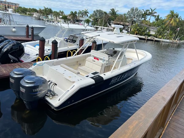 3_2009 31ft Pursuit S310 RELENTLESS