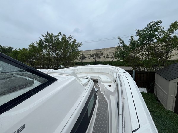 10_2021 37ft Pursuit S378