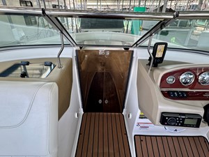2011 Regal 2300 Bowrider NLWS 36 IMG_1472