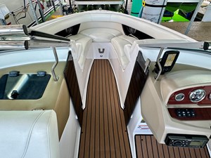 2011 Regal 2300 Bowrider NLWS 38 IMG_1474