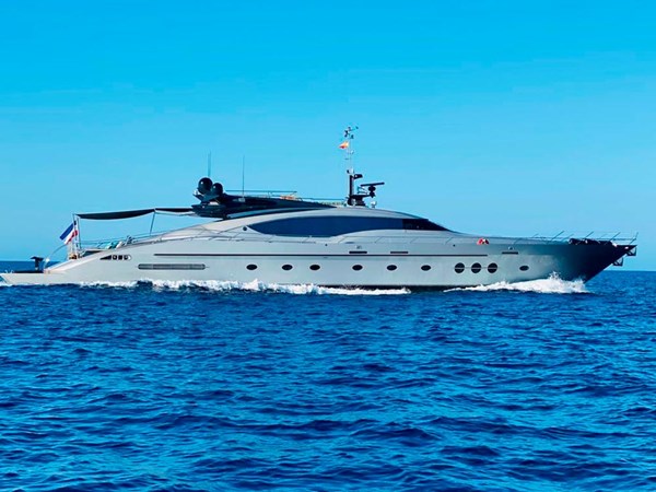 Palmer-Johnson-PJ120-Escape II-Motor Yacht-Exterior-5