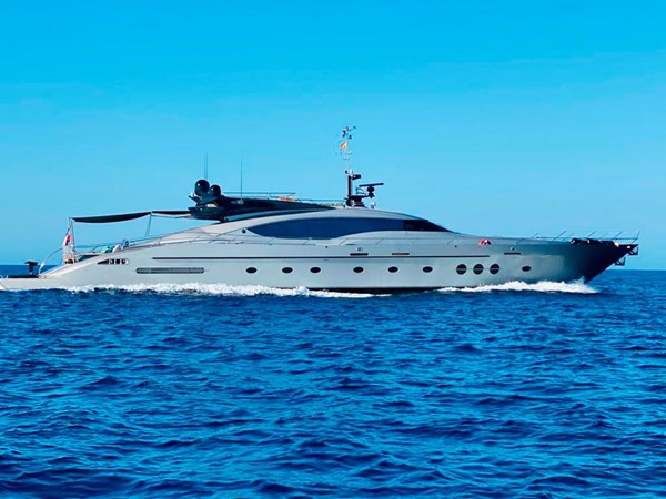 Palmer-Johnson-PJ120-Escape II-Motor Yacht-Exterior-2