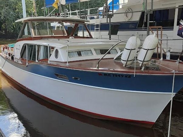 1962 CHRIS-CRAFT CONSTELLATION