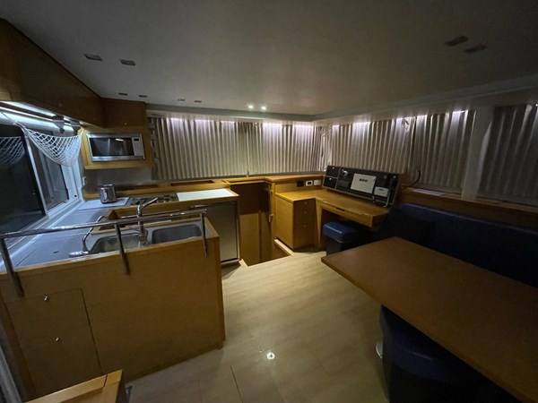 9212115_20240328094625215_1_XLARGE