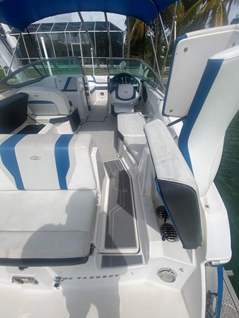 12_2016 22ft Regal 22 Fasdeck