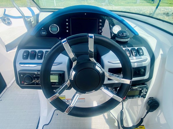 23_2016 22ft Regal 22 Fasdeck