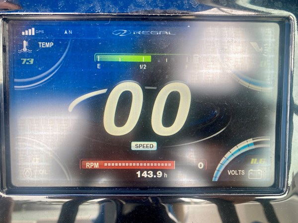 40_2016 22ft Regal 22 Fasdeck