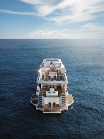 Ladenstein 88 -  back view 2