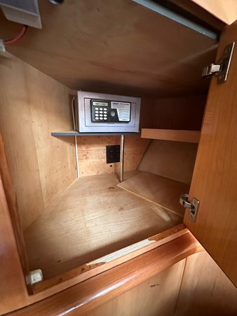 58_2007 50ft Cranchi Mediterranee 50 HT ZURI