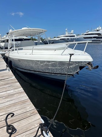 2008 INTREPID 32' CUDDY