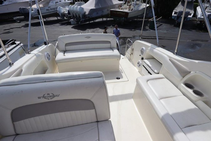 13_2006 24ft Stingray 240CS with Trailer