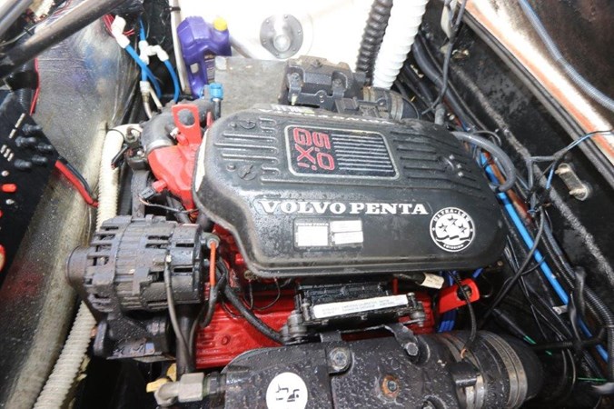 20_2006 24ft Stingray 240CS with Trailer