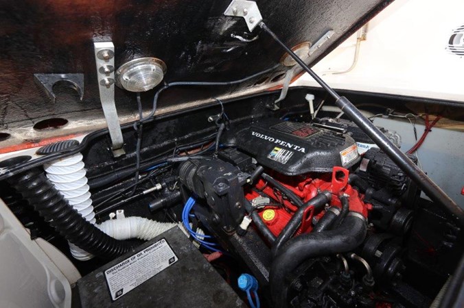 21_2006 24ft Stingray 240CS with Trailer