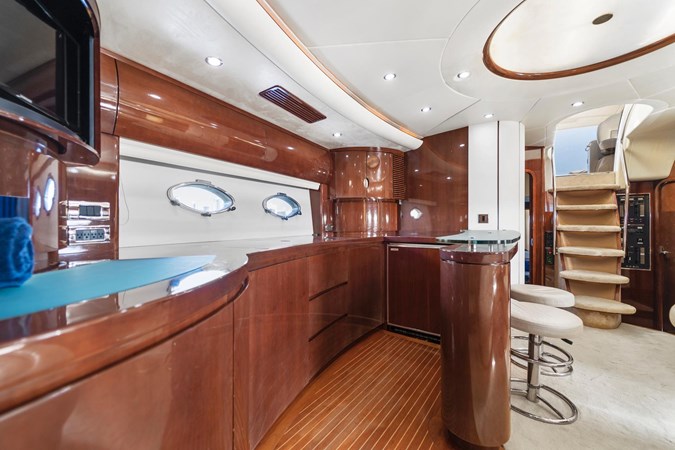 15_2002 65ft Princess V65 SEANORITA